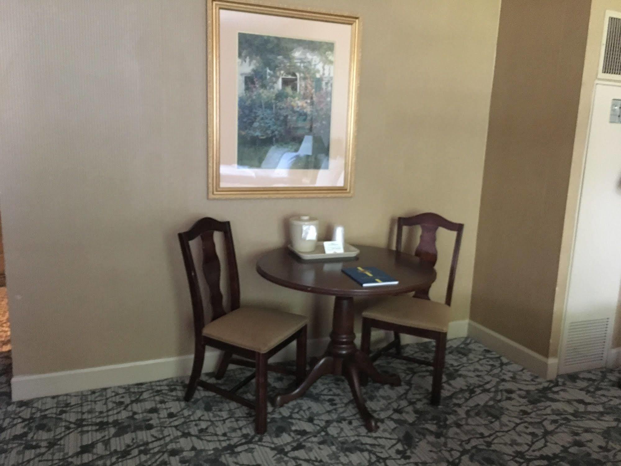 Inn On Broadway Downtown/Keeneland/Medical Center Λέξινγκτον Εξωτερικό φωτογραφία