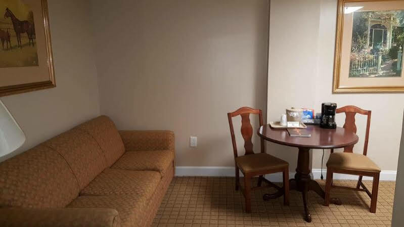 Inn On Broadway Downtown/Keeneland/Medical Center Λέξινγκτον Εξωτερικό φωτογραφία